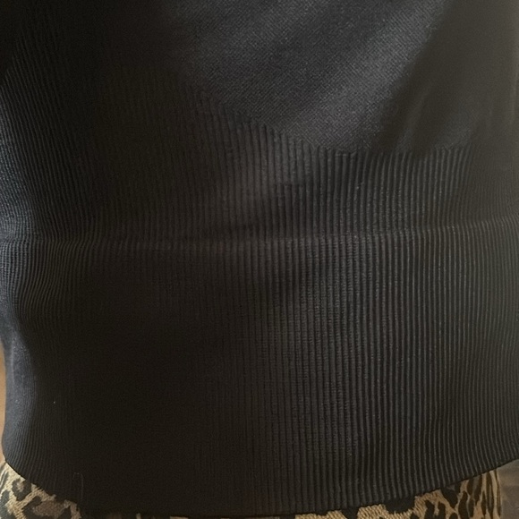 Pink vs control crop top size medium workout compression new - Picture 15 of 17